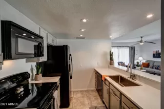 Photo #4: 6321656 Listing