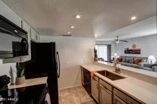 Photo #5: 6321656 Listing