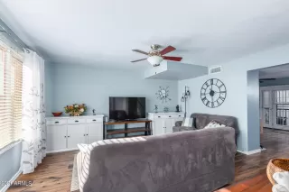 Photo #2: 6322062 Listing