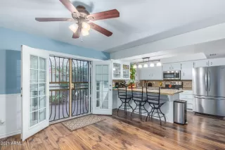 Photo #5: 6322062 Listing