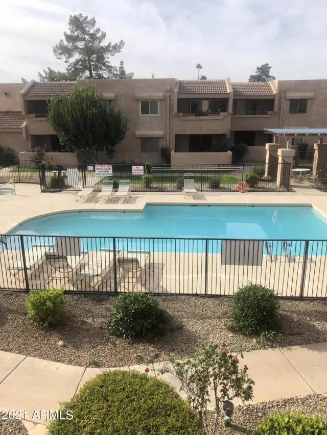 MLS: 6322449 Condo For Sale