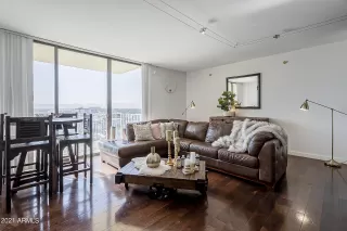 Photo #4: 6322499 Listing