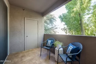 Photo #5: 6322626 Listing