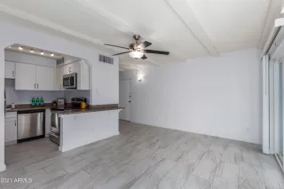 Photo #6: 6322743 Listing