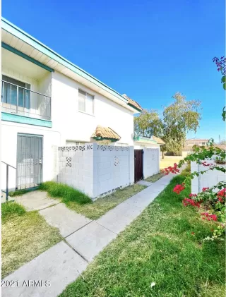 Photo #5: 6322758 Listing