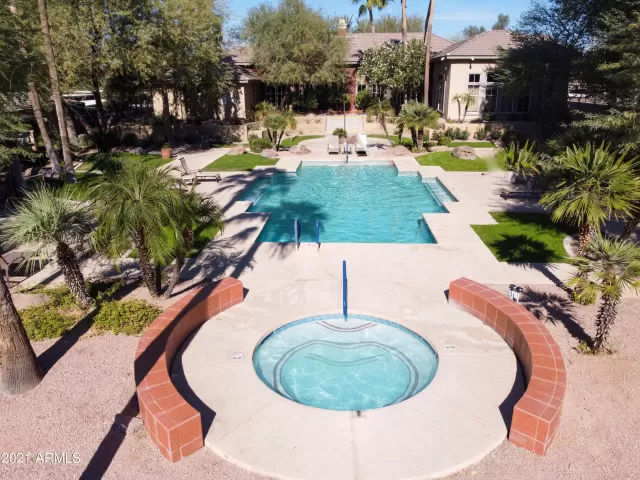 MLS: 6322884 Condo For Sale