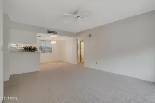 Photo #4: 6322893 Listing