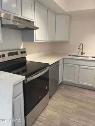 Photo #3: 6322909 Listing