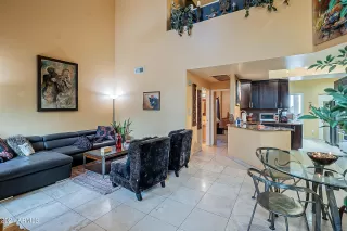 Photo #4: 6322935 Listing