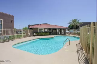 Photo #4: 6322962 Listing