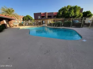 Photo #5: 6322962 Listing