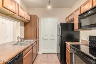 Photo #2: 6323036 Listing 