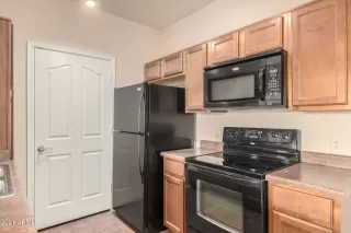 Photo #3: 6323036 Listing 