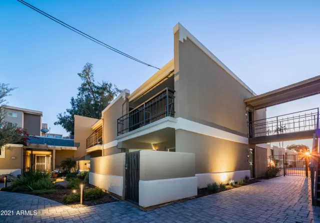 MLS: 6323076 Condo For Sale