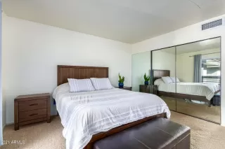 Photo #4: 6323186 Listing