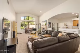 Photo #2: 6323249 Listing 