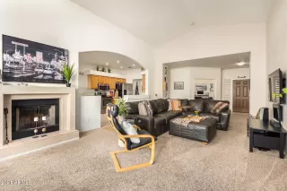 Photo #3: 6323249 Listing 