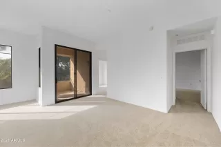 Photo #5: 6323528 Listing