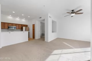 Photo #6: 6323528 Listing