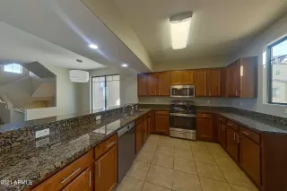 Photo #6: 6323548 Listing