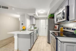 Photo #4: 6323629 Listing 