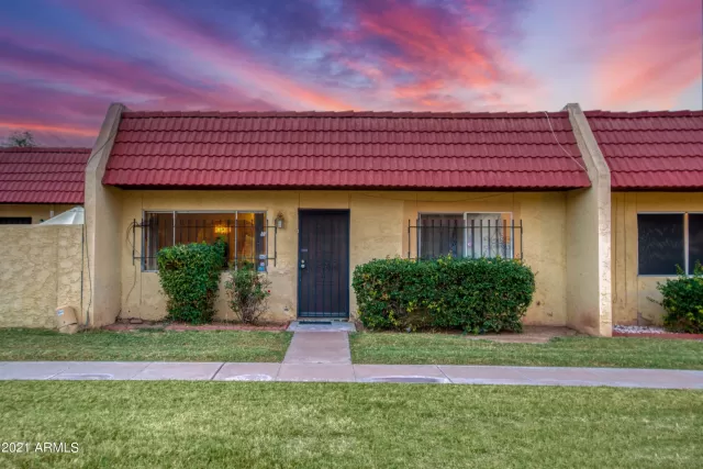 MLS: 6323725 Condo For Sale