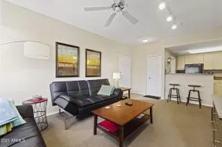 Photo #2: 6323727 Listing 