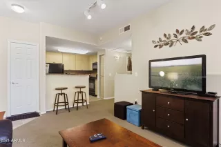 Photo #3: 6323727 Listing 
