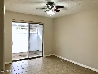 Photo #5: 6323902 Listing