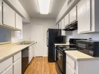 Photo #5: 6323910 Listing