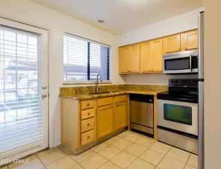 Photo #2: 6324092 Listing 