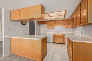 Photo #5: 6324190 Listing