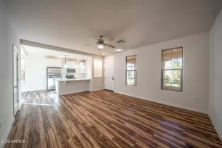 Photo #5: 6324196 Listing