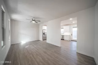 Photo #5: 6324249 Listing