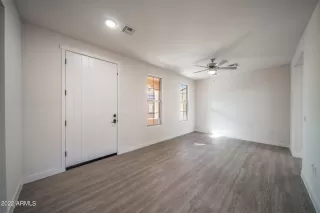 Photo #6: 6324249 Listing