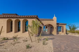 Photo #4: 6324302 Listing