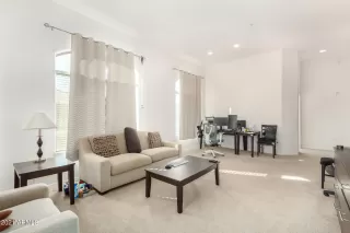 Photo #2: 6324317 Listing 