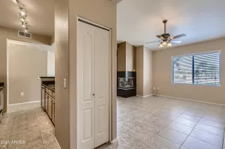 Photo #5: 6324328 Listing