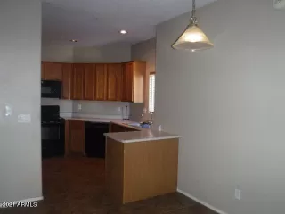 Photo #4: 6324378 Listing