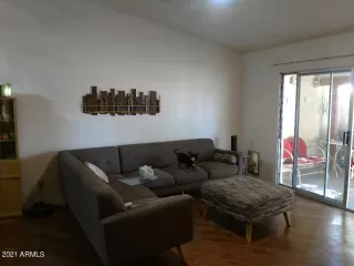 Photo #6: 6324400 Listing 