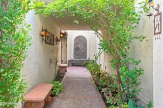 Photo #2: 6324407 Listing