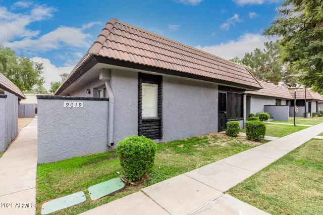 MLS: 6324927 Condo For Sale