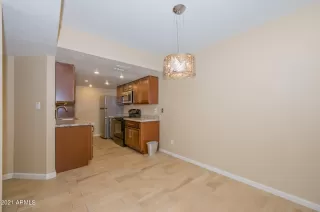 Photo #4: 6325005 Listing