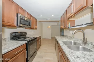 Photo #6: 6325005 Listing