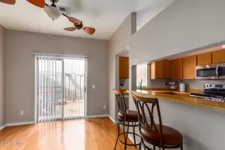 Photo #6: 6325008 Listing 