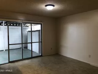 Photo #6: 6325125 Listing