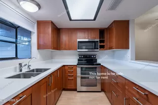 Photo #3: 6325231 Listing