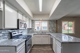 Photo #3: 6325265 Listing 