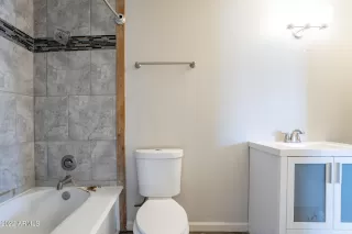 Photo #5: 6325265 Listing 