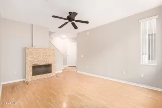 Photo #6: 6325333 Listing